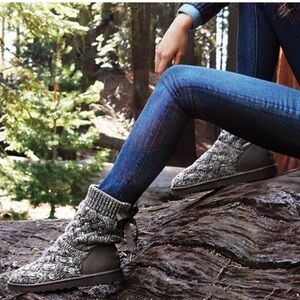 UGG Boot Bootie Cable Knit Bow Ribbon Lace Back Isla Gray